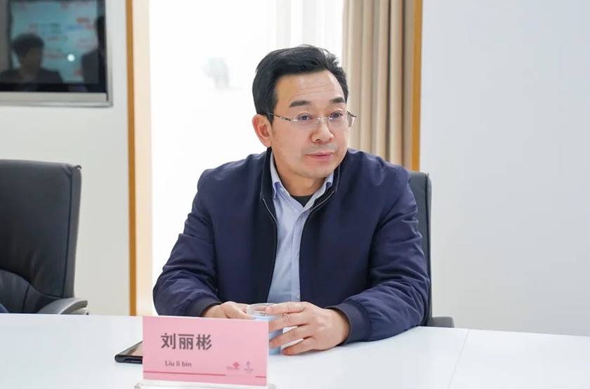 校长刘丽彬博士一行赴中国联通洛阳分公司考察交流 校长刘丽彬博士一行赴中国联通洛阳分公司考察交流