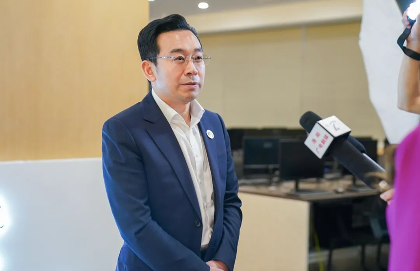 海立方娱乐城
携手洛阳联通开展5·17助老直播公益活动