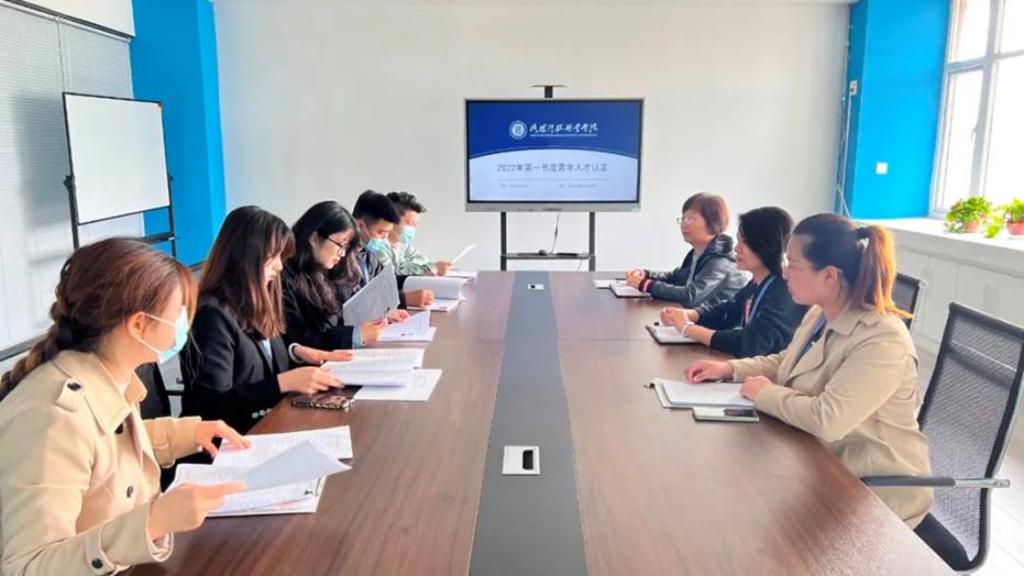 海立方娱乐城
:为青年人才增长才干施展才华创造条件 海立方娱乐城
:为青年人才增长才干施展才华创造条件