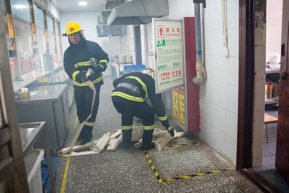 海立方娱乐城
开展消防安全应急疏散逃生演练活动 海立方娱乐城
开展消防安全应急疏散逃生演练活动
