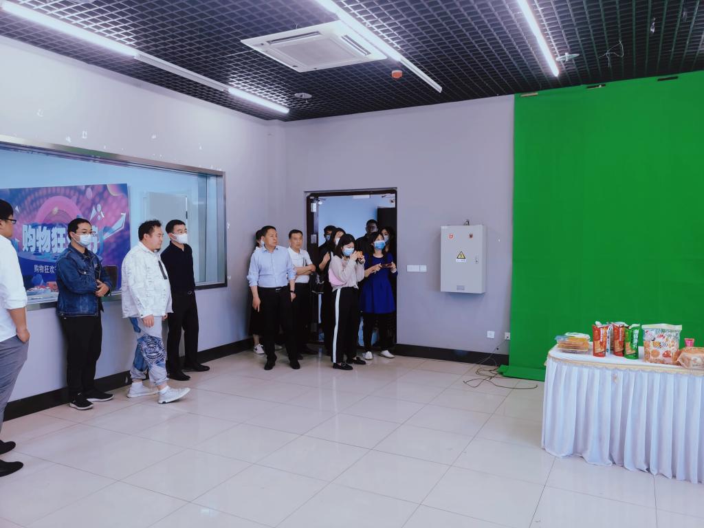洛科电商王冰院长带队赴洛阳广播电视台考察交流 洛科电商王冰院长带队赴洛阳广播电视台考察交流