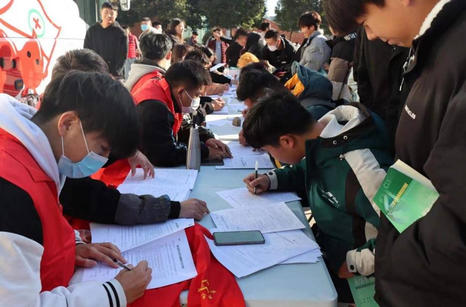 79b9a7e51f6995368295859c9e41193