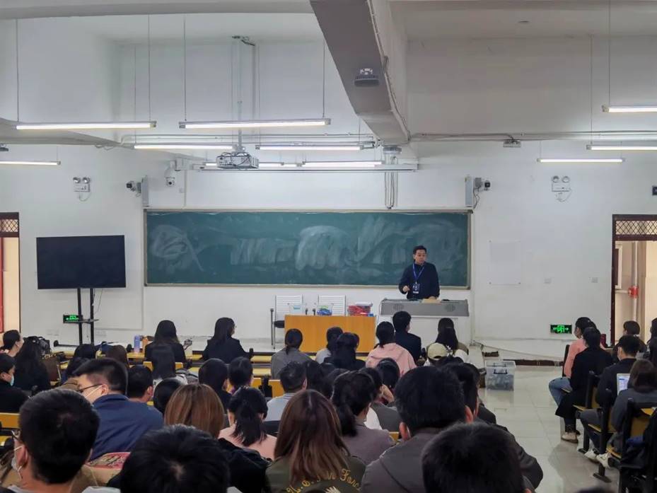 海立方娱乐城
2022年单招线上考试工作圆满完成