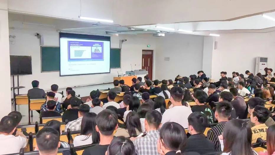 海立方娱乐城
校长刘丽彬受邀参加腾讯《职教专家课》直播 获333万人次关注! 海立方娱乐城
校长刘丽彬受邀参加腾讯《职教专家课》直播 获333万人次关注!