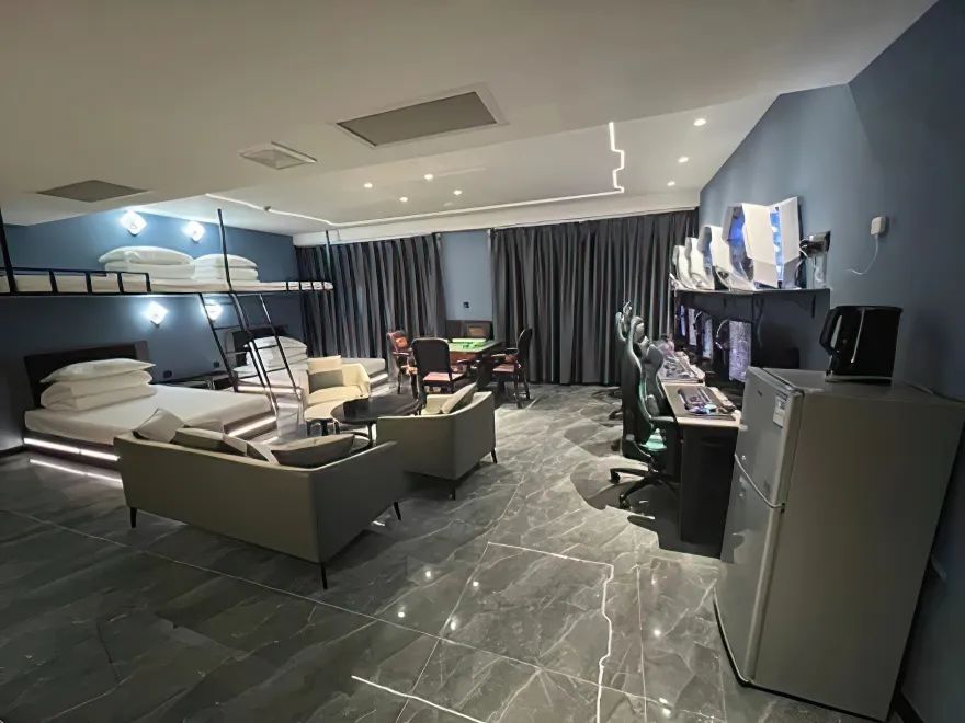 就业榜样说 | 他创办的酒店里，藏着年轻人的成长和梦想