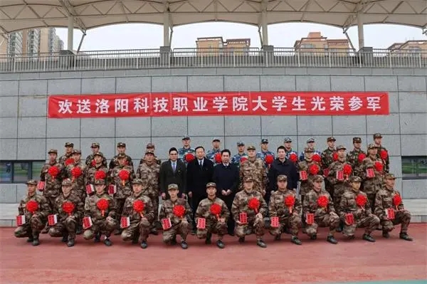 1616046761548230.jpg 640.webp (3).jpg