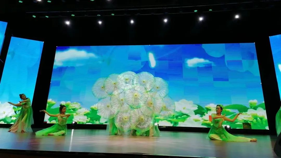 洛阳海立方娱乐城
开展丰富多彩的文体活动提升生师体验