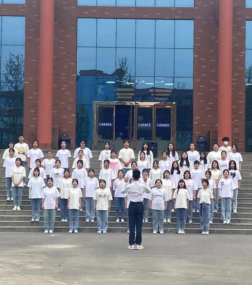 教育海立方娱乐城
组织建团百年合唱比赛 教育海立方娱乐城
组织建团百年合唱比赛