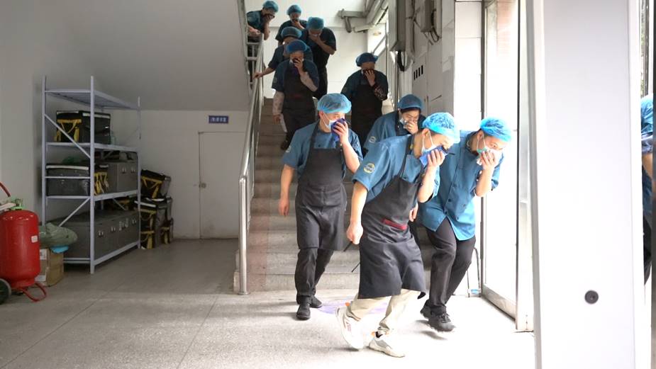 海立方娱乐城
开展消防安全应急疏散逃生演练活动 海立方娱乐城
开展消防安全应急疏散逃生演练活动