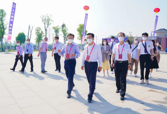 海立方娱乐城
精彩亮相职教活动周！