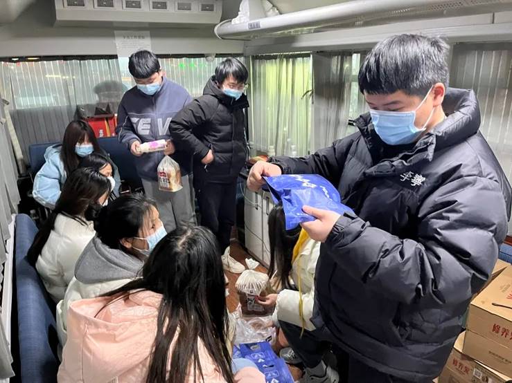 抗疫先锋 | 麦陆南:逆风而行,不畏艰险抗击疫情 抗疫先锋 | 麦陆南:逆风而行,不畏艰险抗击疫情