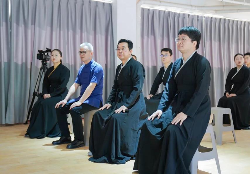 洛科书院“礼射表演与汉弓制作工坊实验室”开班 洛科书院“礼射表演与汉弓制作工坊实验室”开班