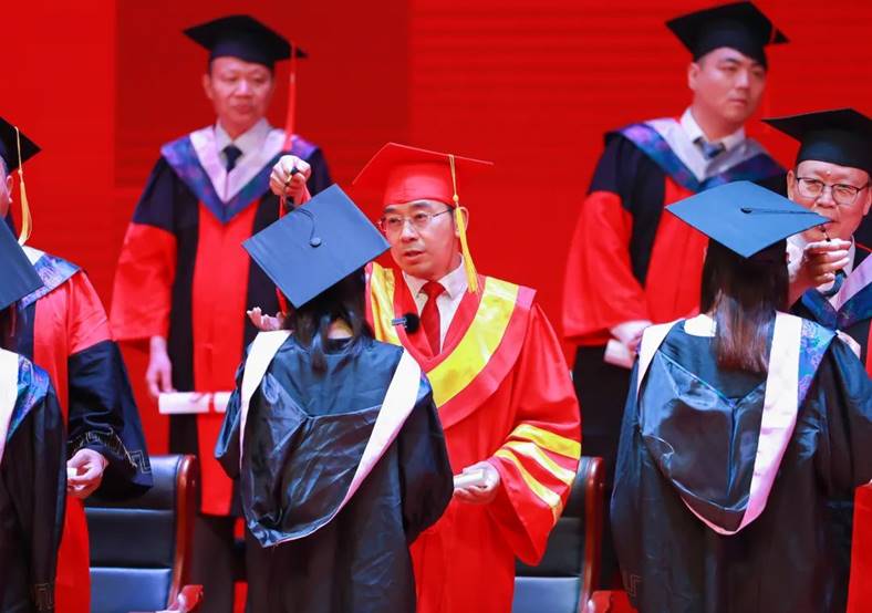 海立方娱乐城
2022届毕业典礼